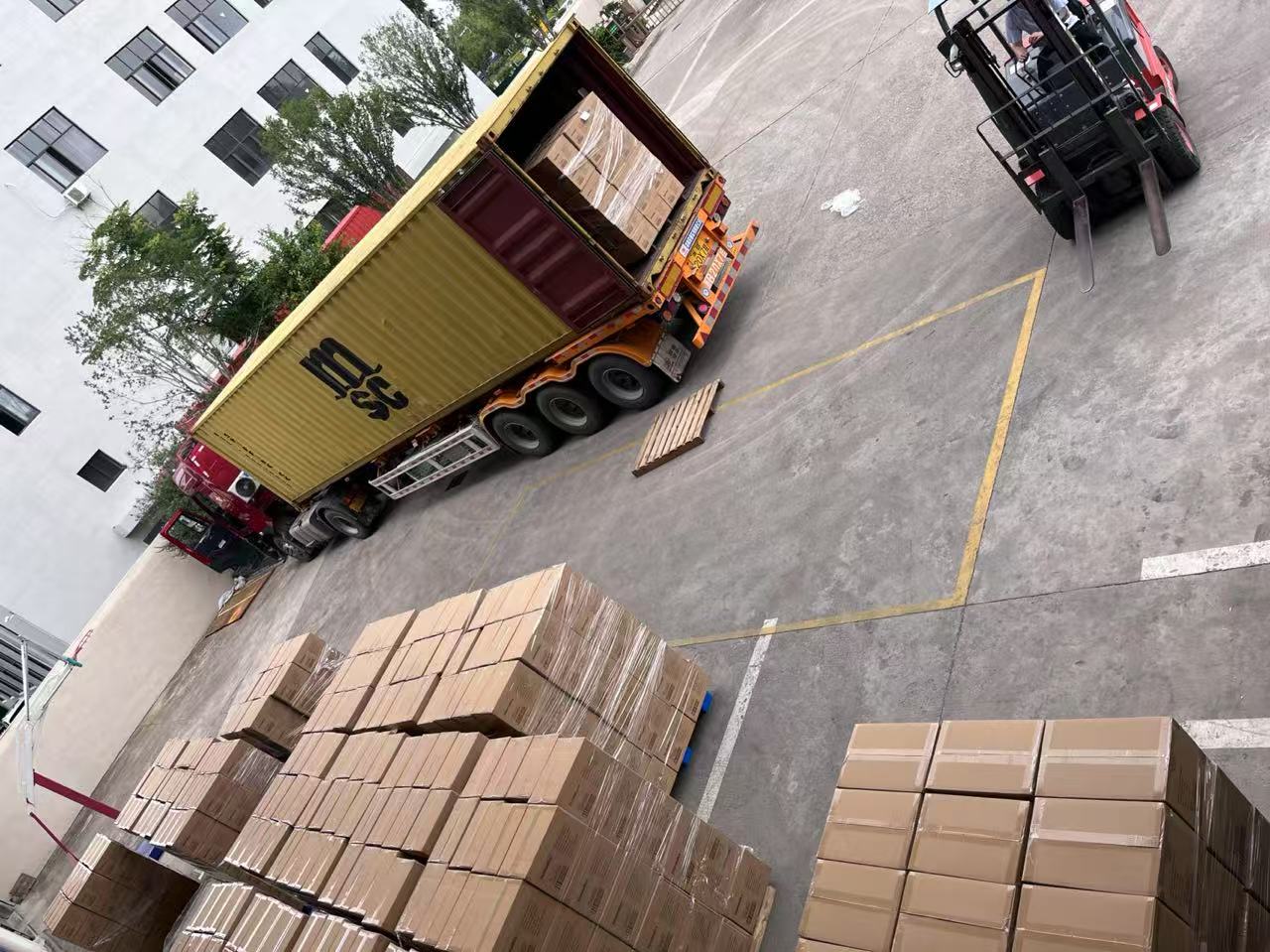 Landsign berjaya mengangkut kumpulan barang